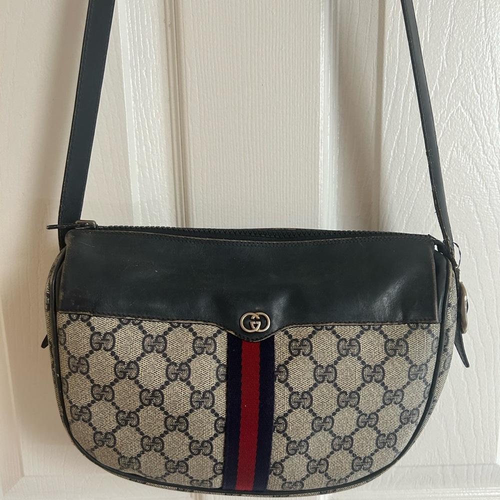 GUCCI VINTAGE CROSSBODY GG mongram